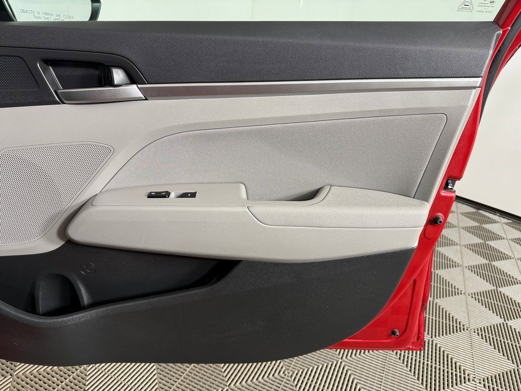 Certified 2020 Hyundai Elantra SEL image 18