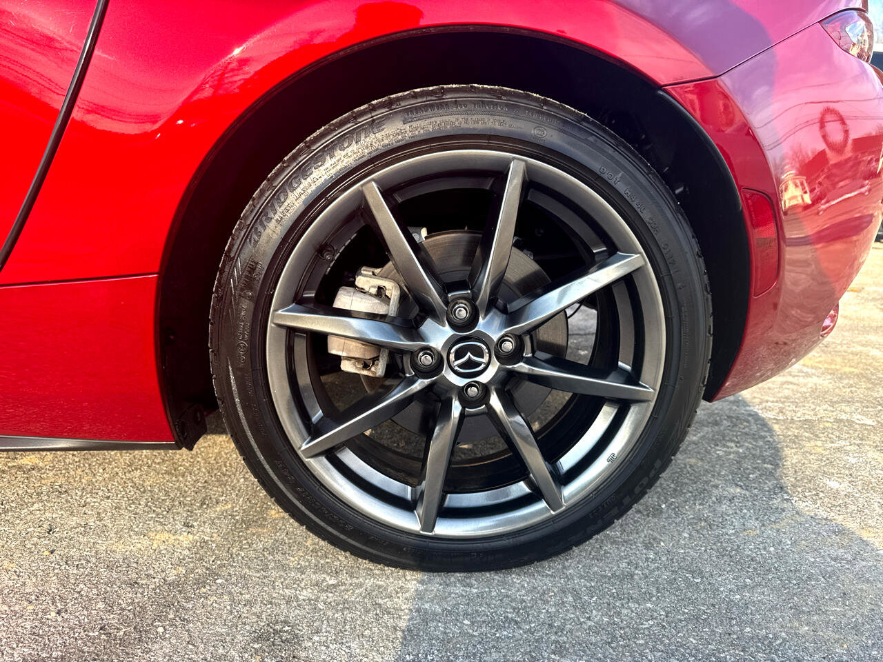 Used 2017 MAZDA MX-5 Miata RF Grand Touring image 17