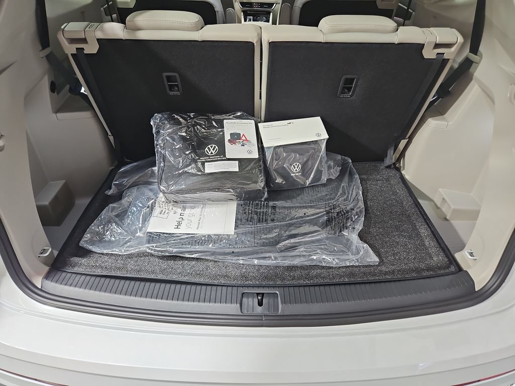 New 2026 Volkswagen Atlas SEL Premium R-Line AWD/4WD image 23
