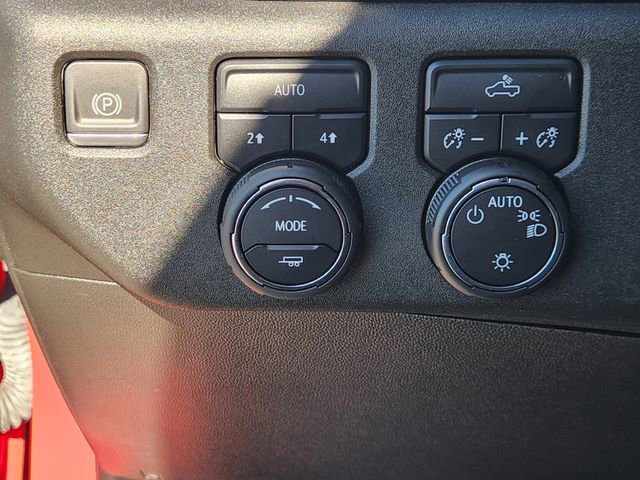 Used 2023 Chevrolet Silverado 1500 LT image 21