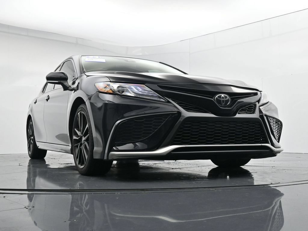 Used 2023 Toyota Camry XSE FWD image 30