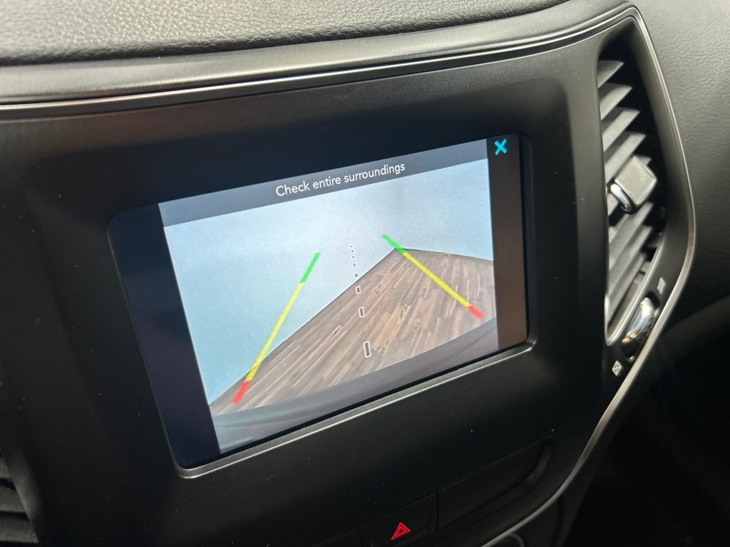 Certified 2019 Jeep Cherokee Latitude Plus AWD/4WD image 33