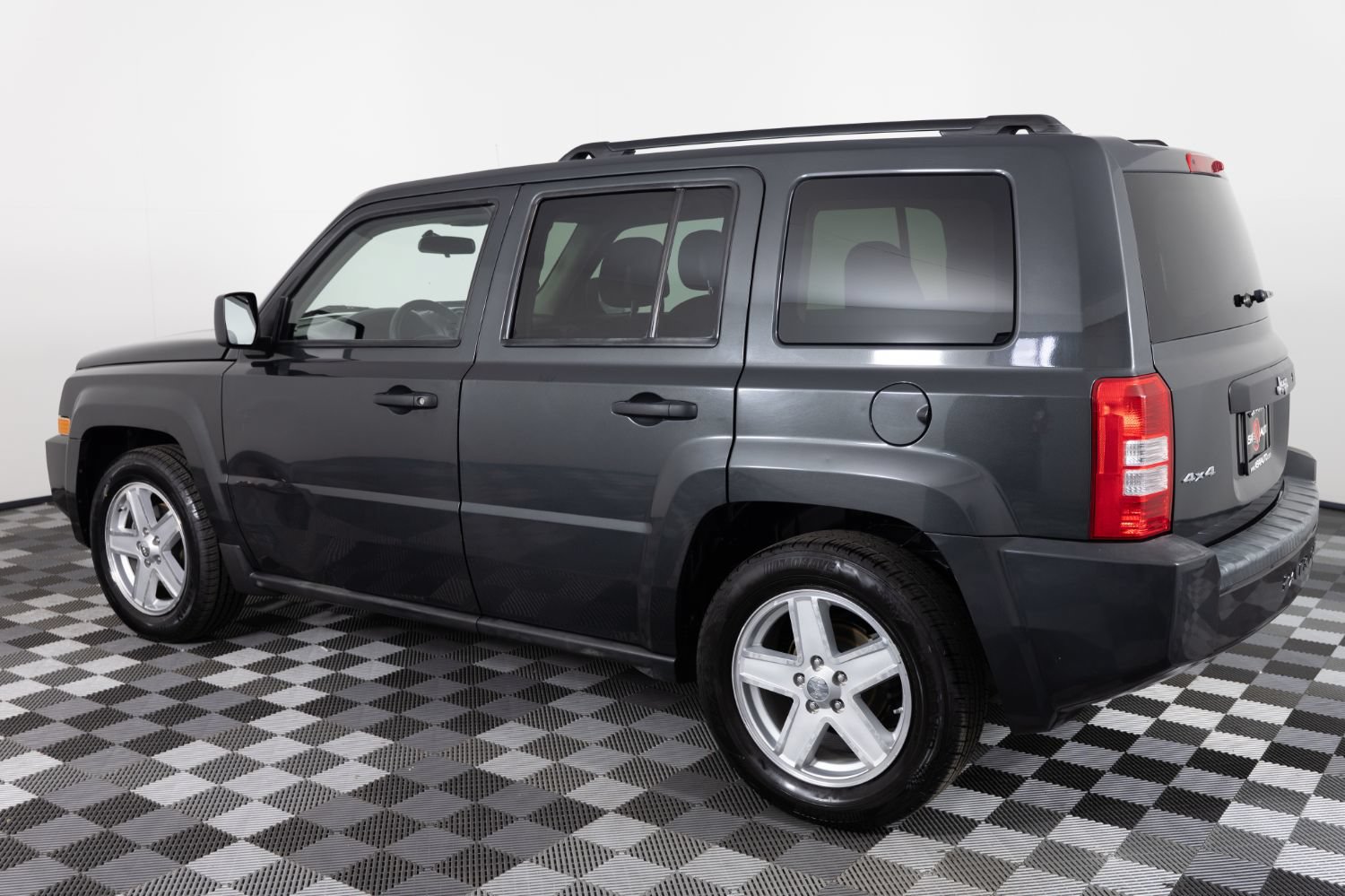 Used 2010 Jeep Patriot Sport w/ Tire & Wheel Group AWD/4WD image 4