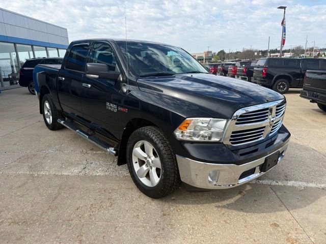 Used 2018 RAM 1500 Classic SLT w/ SLT Plus D￩cor Group AWD/4WD image 7