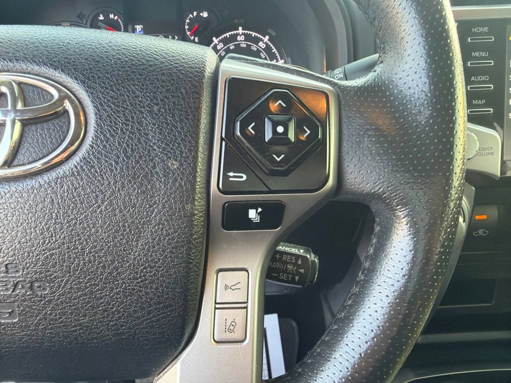 Used 2022 Toyota 4Runner SR5 Premium w/ Moonroof Package AWD/4WD image 30