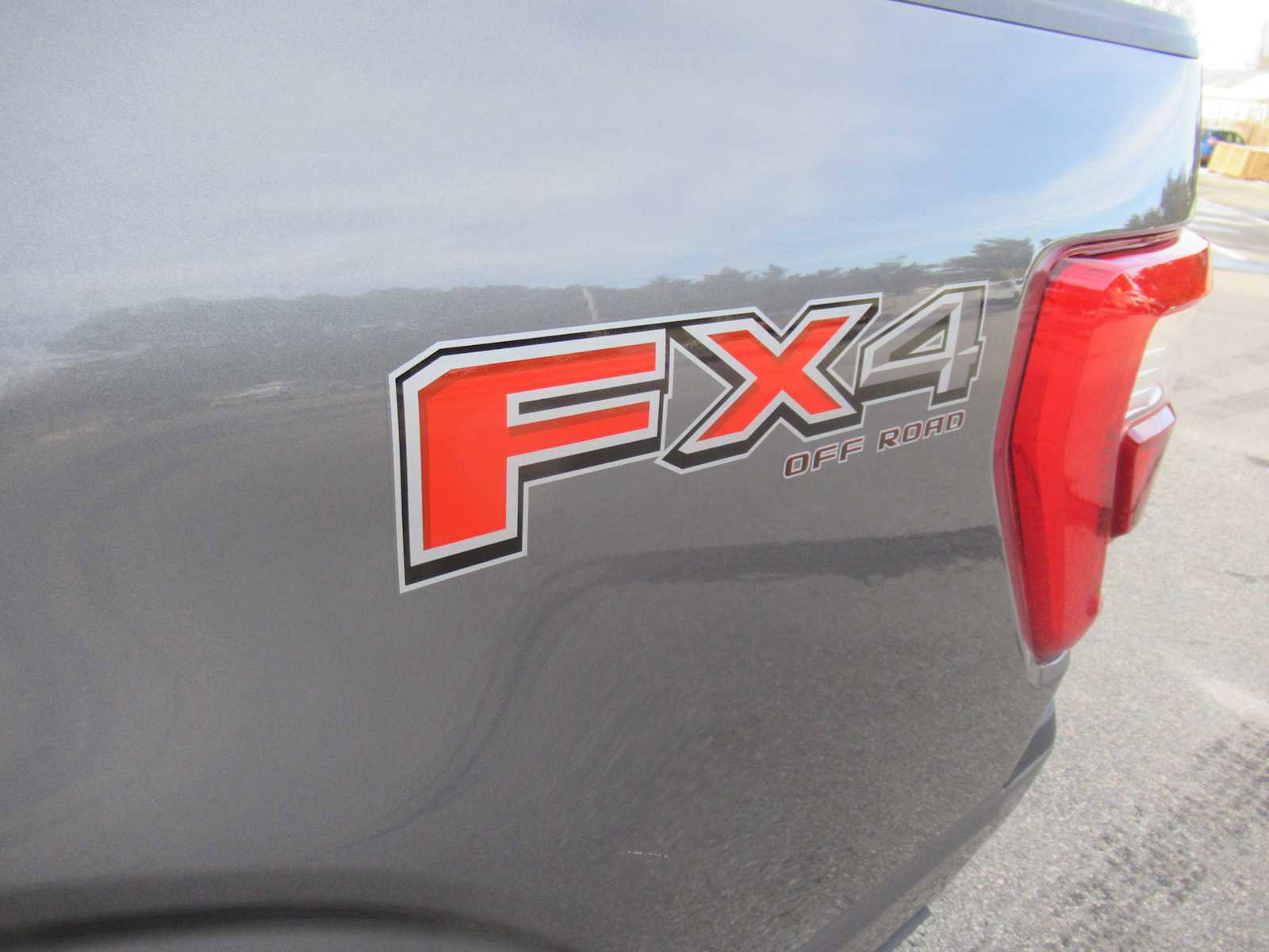 Used 2023 Ford F150 Lariat image 13