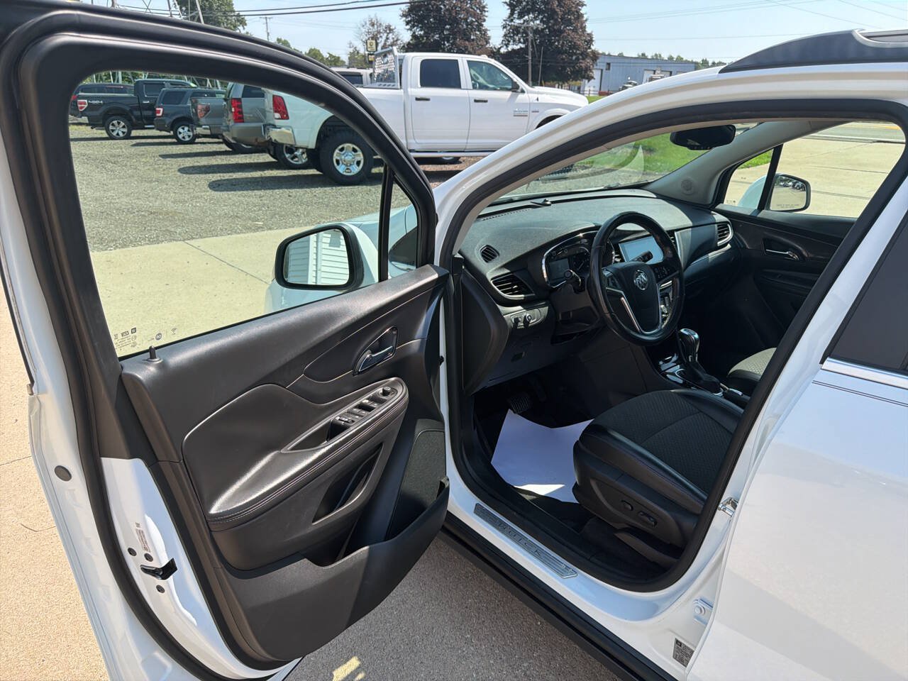 Used 2018 Buick Encore Preferred FWD image 11