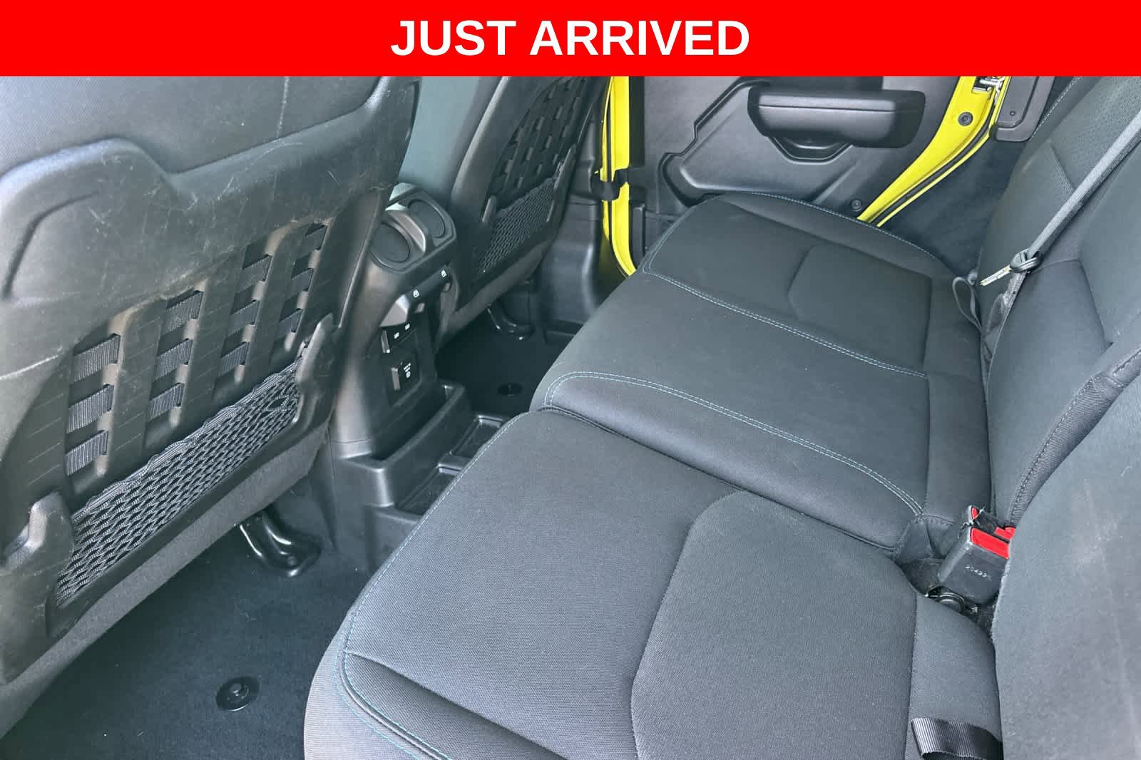 Used 2022 Jeep Wrangler Unlimited Rubicon 4xe w/ Cold Weather Group AWD/4WD image 4