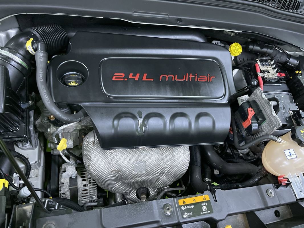 Used 2018 Jeep Renegade Latitude image 28