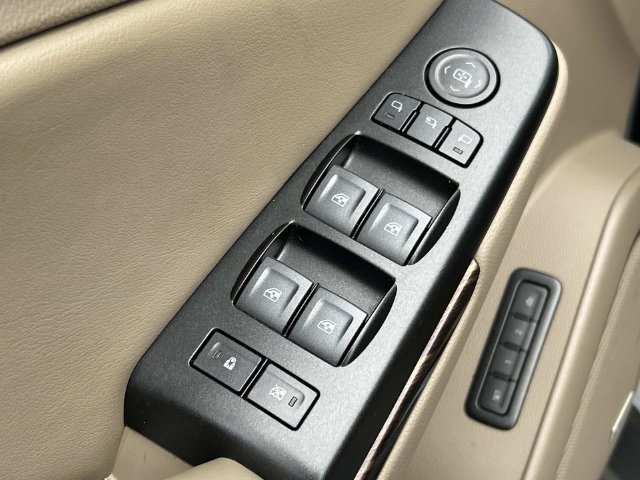 Used 2020 GMC Yukon SLT w/ Open Road Package RWD image 36
