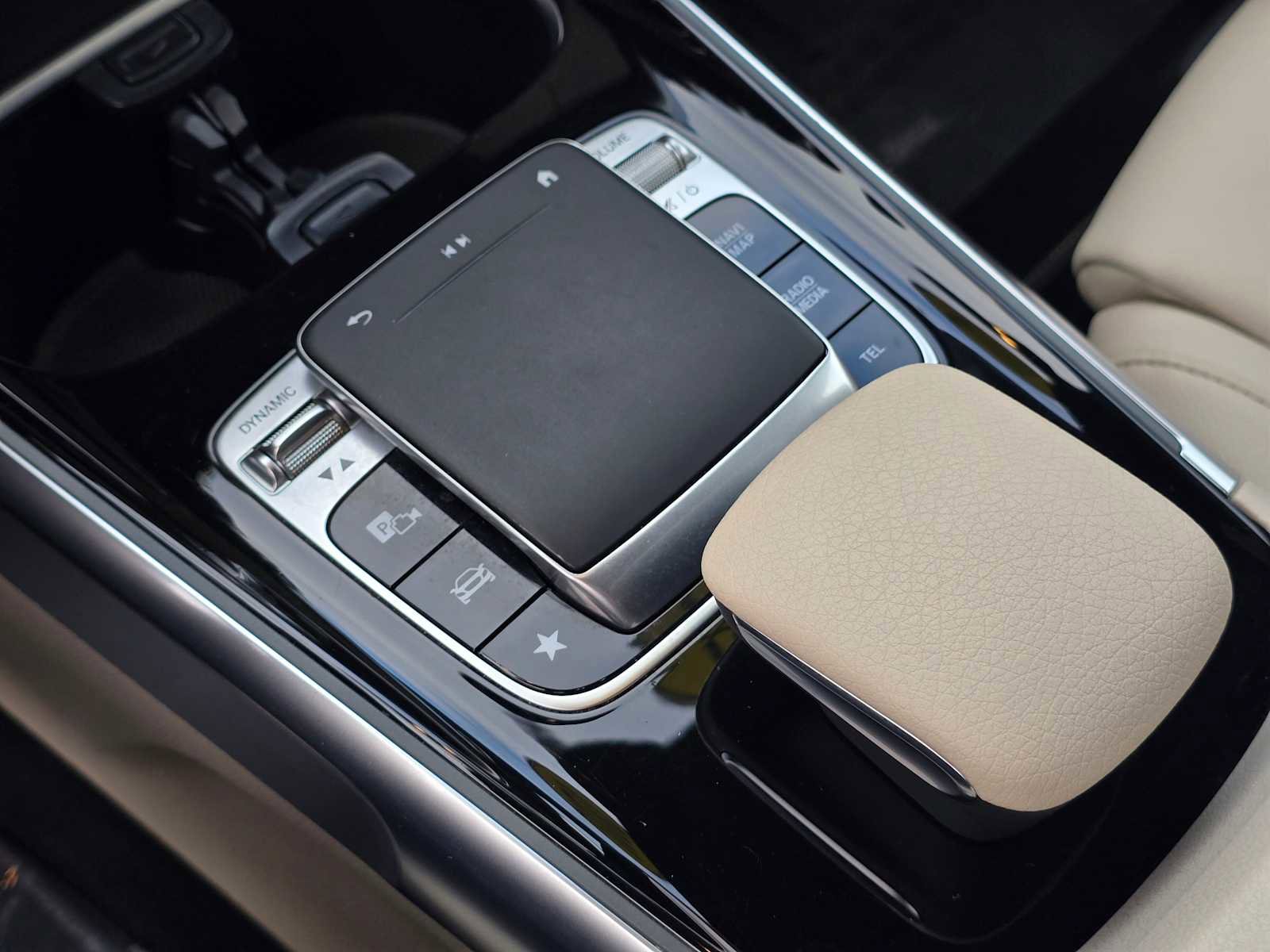 Used 2020 Mercedes-Benz GLB 250 4MATIC image 36