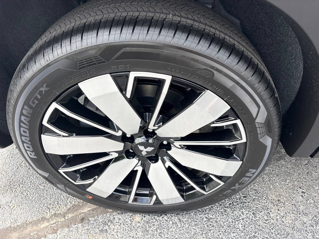 New 2026 Mitsubishi Outlander SE FWD image 10
