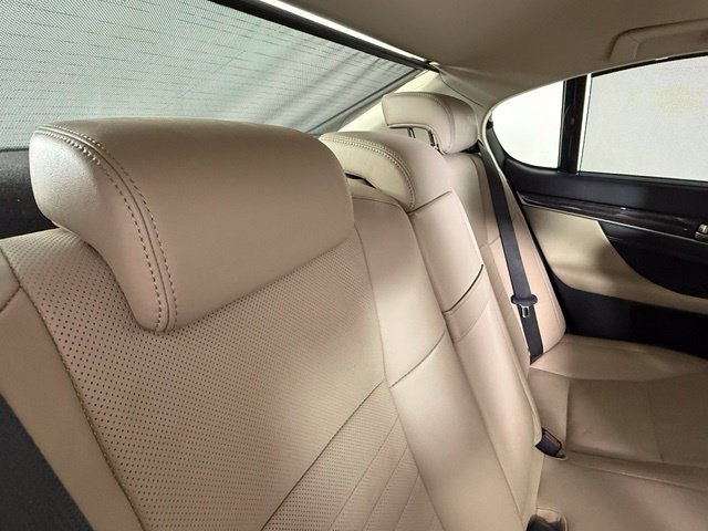 Used 2016 Lexus GS 350 w/ Luxury Package RWD image 28