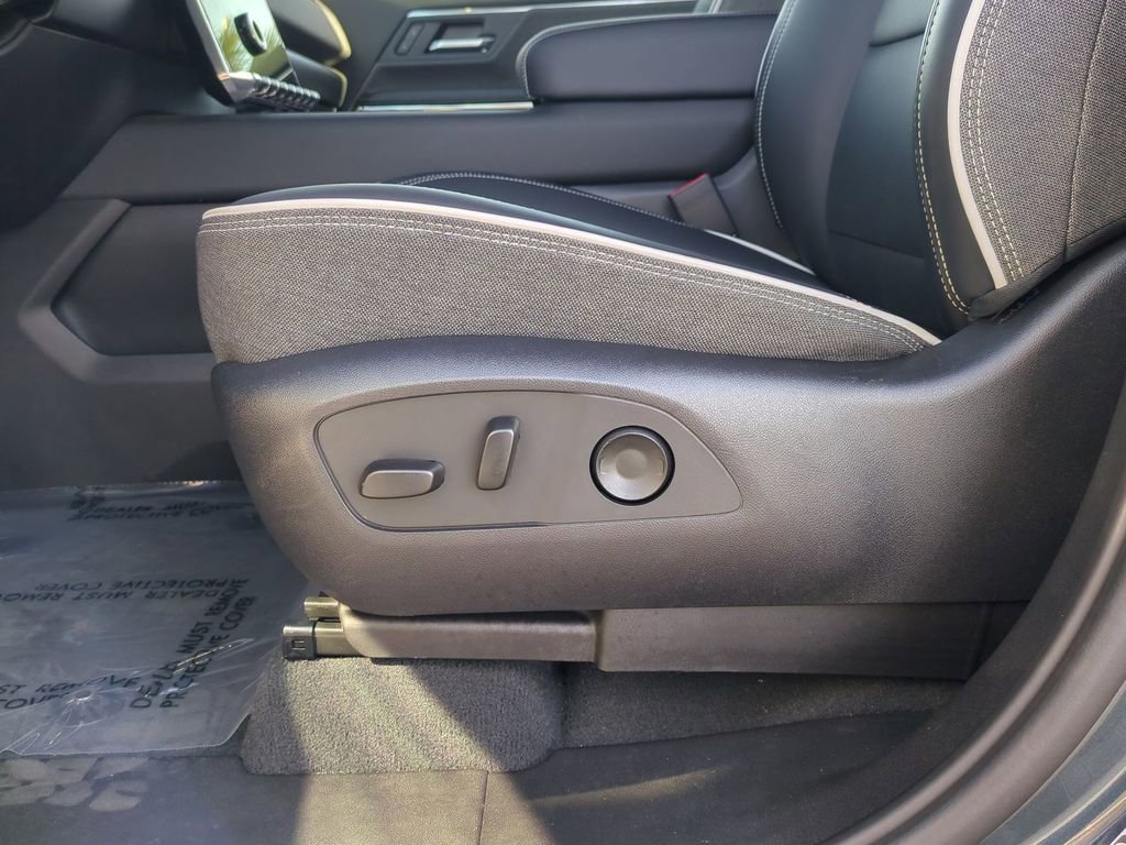 Used 2026 GMC Sierra EV Elevation AWD/4WD image 23
