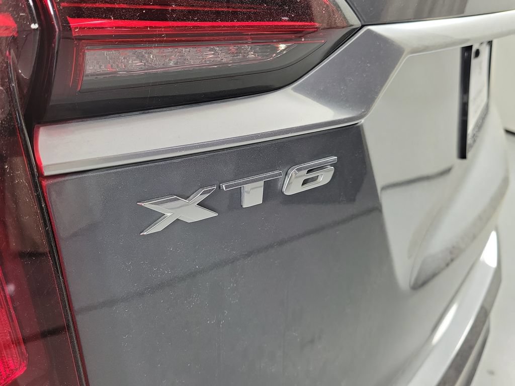 Used 2021 Cadillac XT6 Premium Luxury FWD image 5