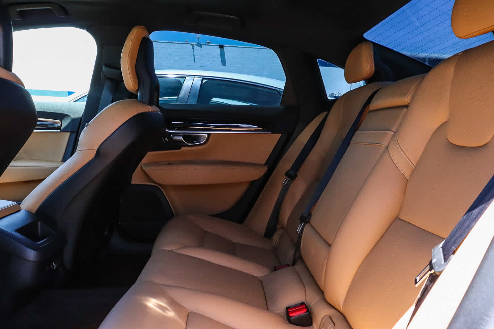 Used 2017 Volvo S90 T5 Momentum w/ Vision Package FWD image 19