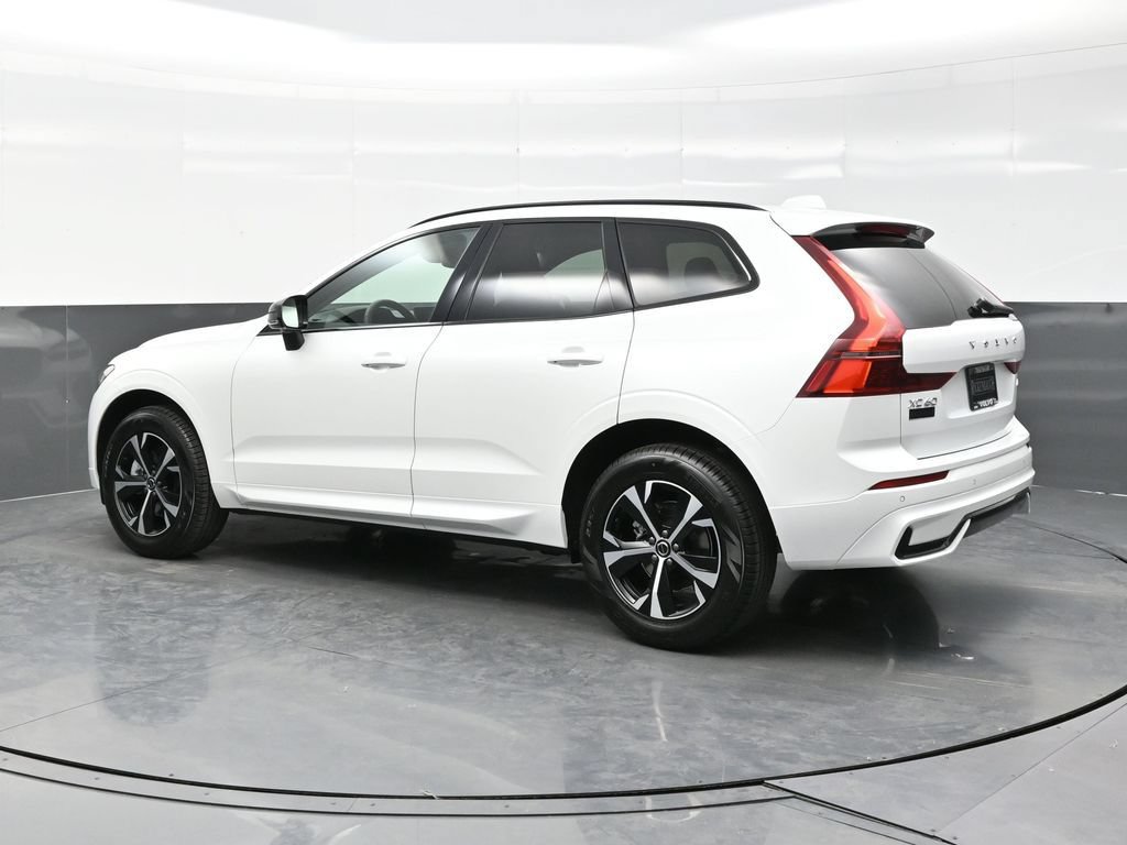 New 2026 Volvo XC60 B5 Core AWD/4WD image 4