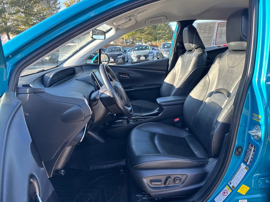 Used 2020 Toyota Prius Prime XLE image 9
