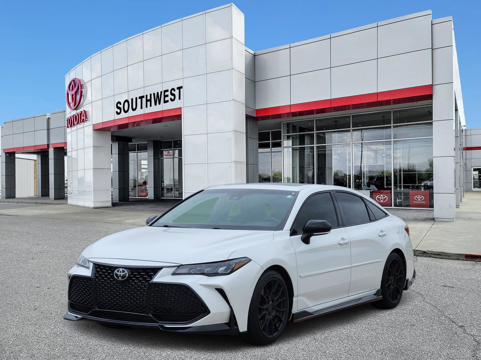 Used 2020 Toyota Avalon TRD FWD video 2