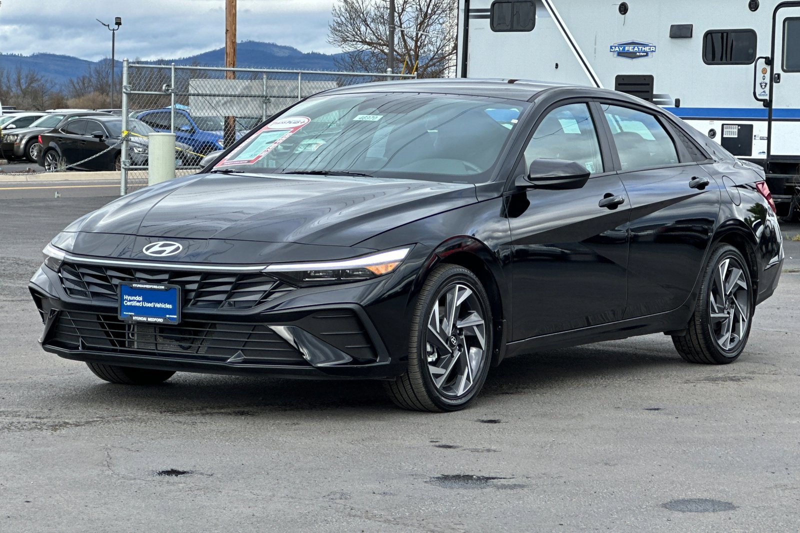 Certified 2025 Hyundai Elantra SEL FWD image 8