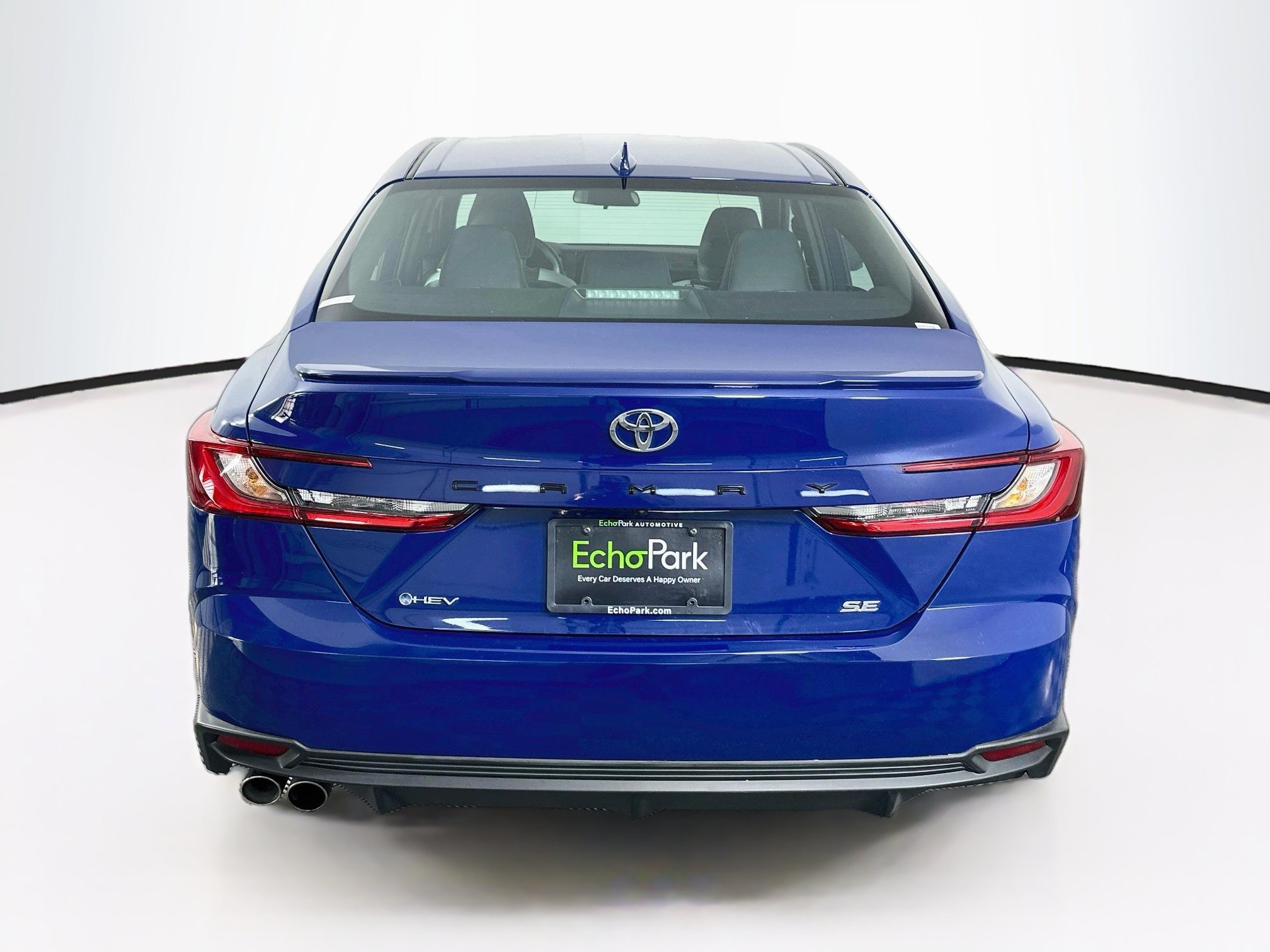 Used 2026 Toyota Camry SE FWD image 7