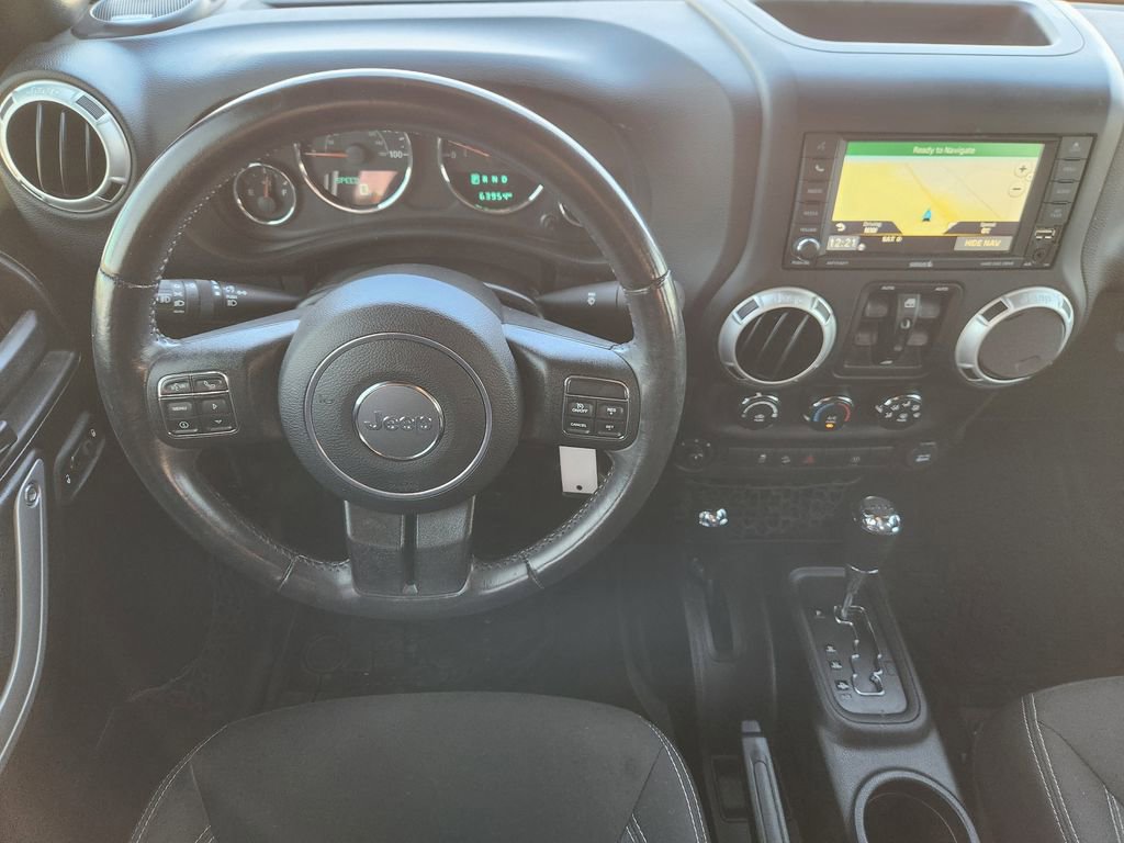 Used 2016 Jeep Wrangler Unlimited Sahara w/ Connectivity Group image 24