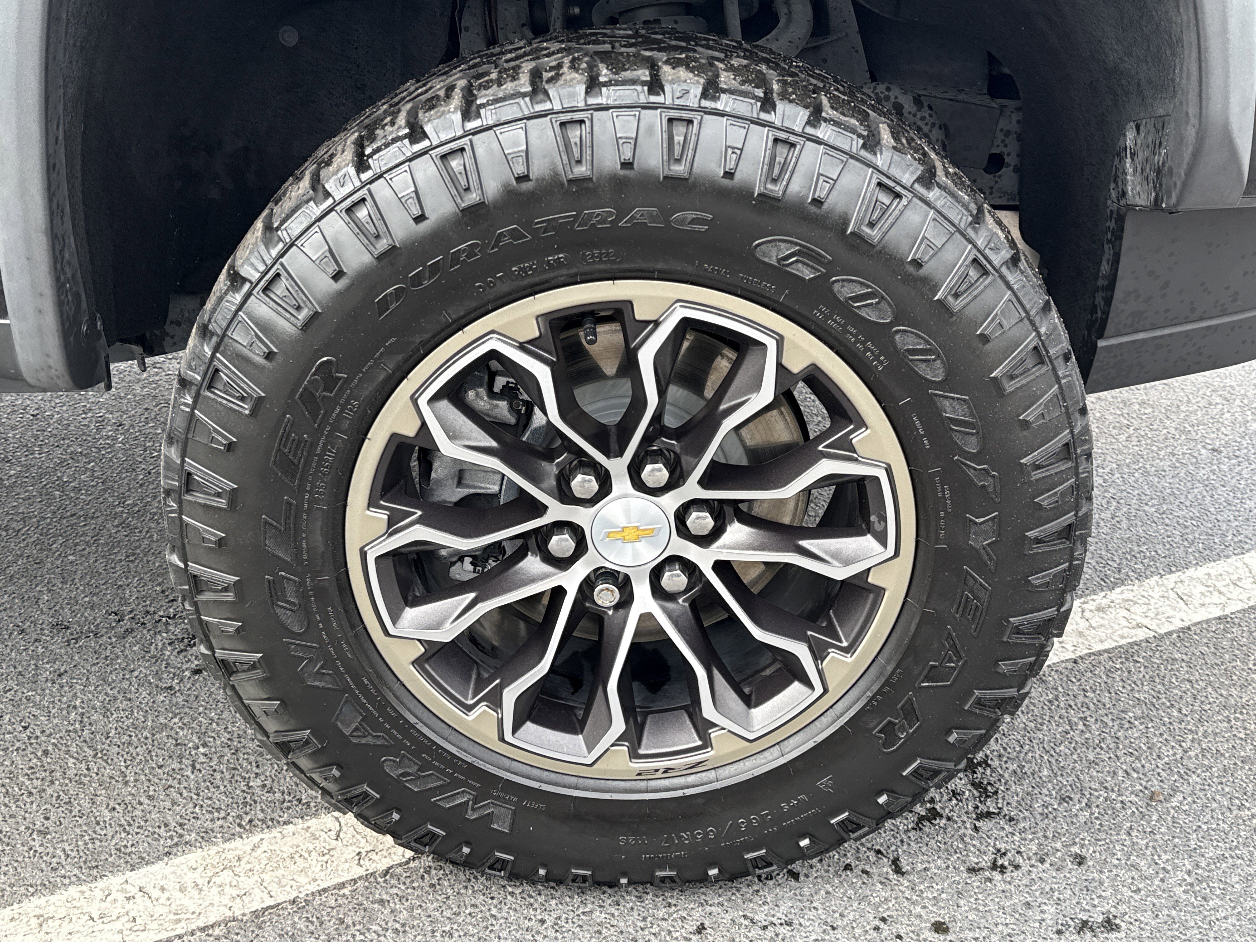 Used 2022 Chevrolet Colorado ZR2 AWD/4WD image 13