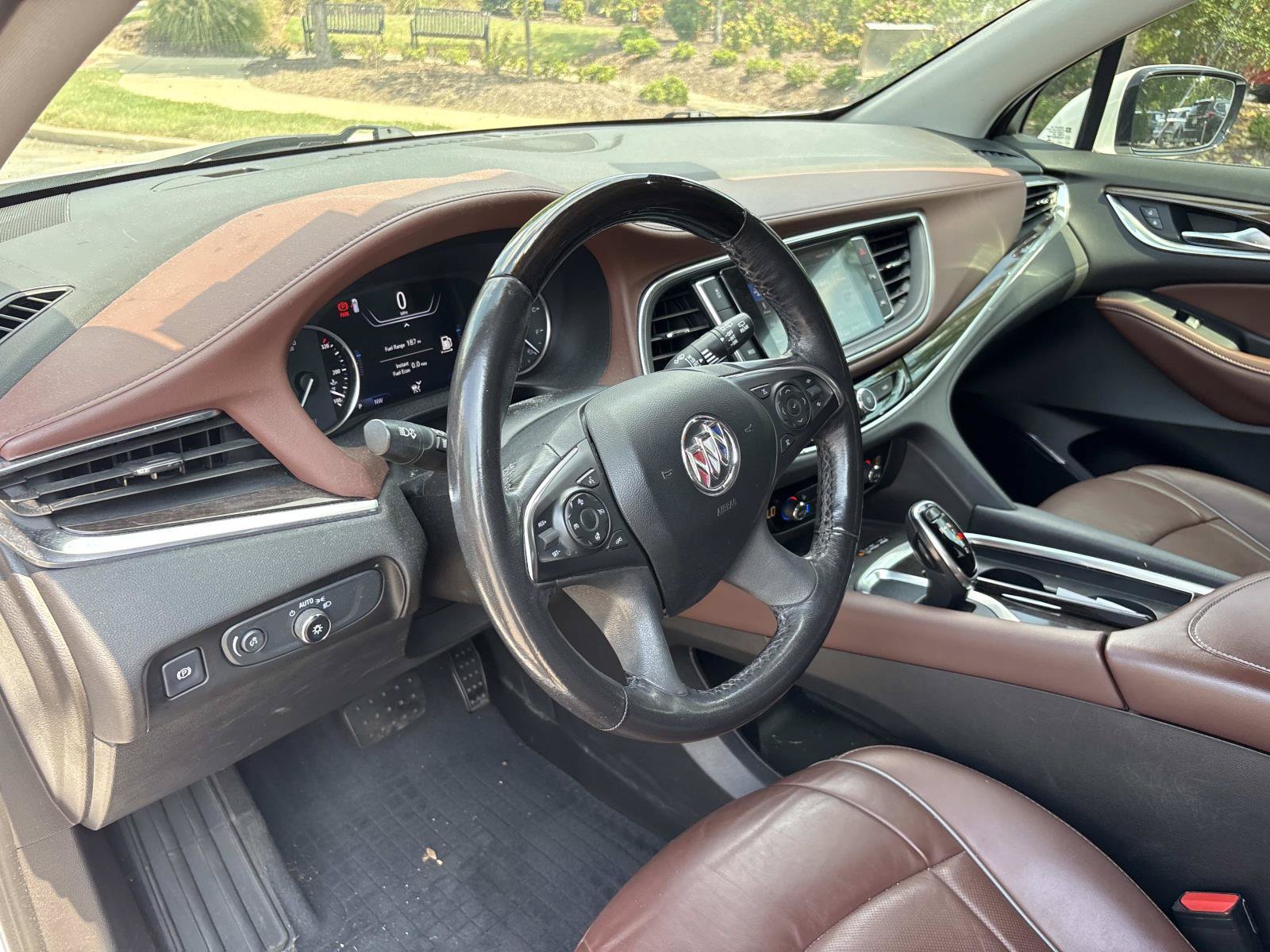 Used 2021 Buick Enclave Avenir w/ Avenir Technology Package AWD/4WD image 18