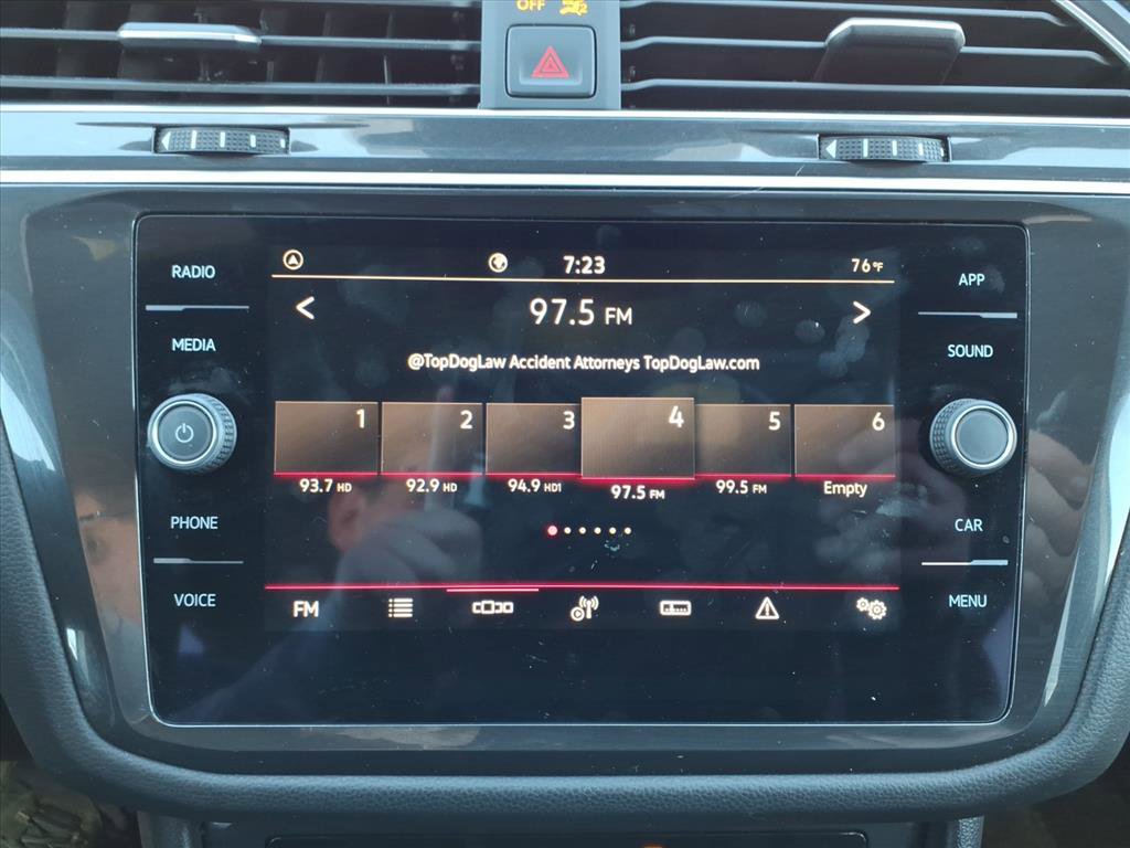 Used 2023 Volkswagen Tiguan SE R-Line image 20