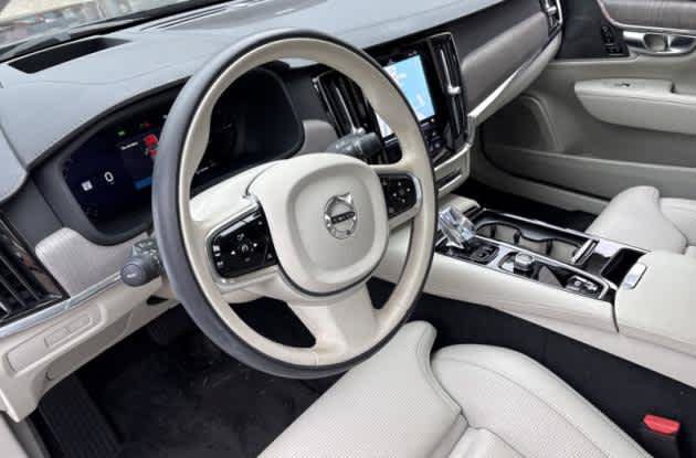 Used 2024 Volvo S90 T8 Ultimate AWD/4WD image 7