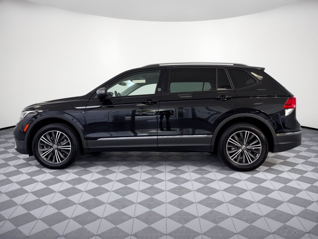 Used 2024 Volkswagen Tiguan Wolfsburg Edition FWD image 2