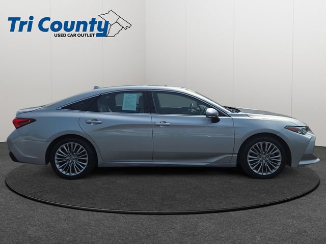 Certified 2022 Toyota Avalon Limited w/ Advanced Safety Package FWD image 8