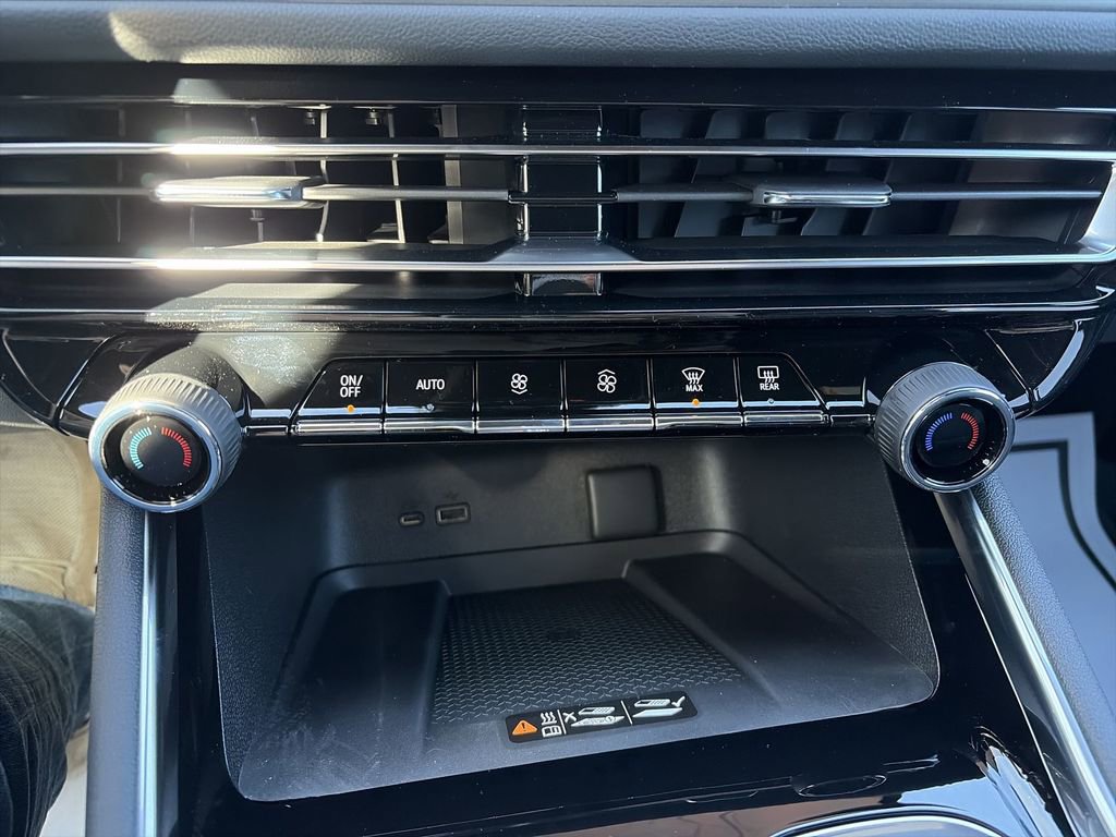 New 2026 Chevrolet Traverse LT w/ Sun and Wheel Package image 25