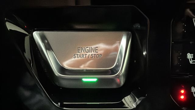 Used 2022 GMC Sierra 1500 AT4 w/ AT4 Premium Package image 23