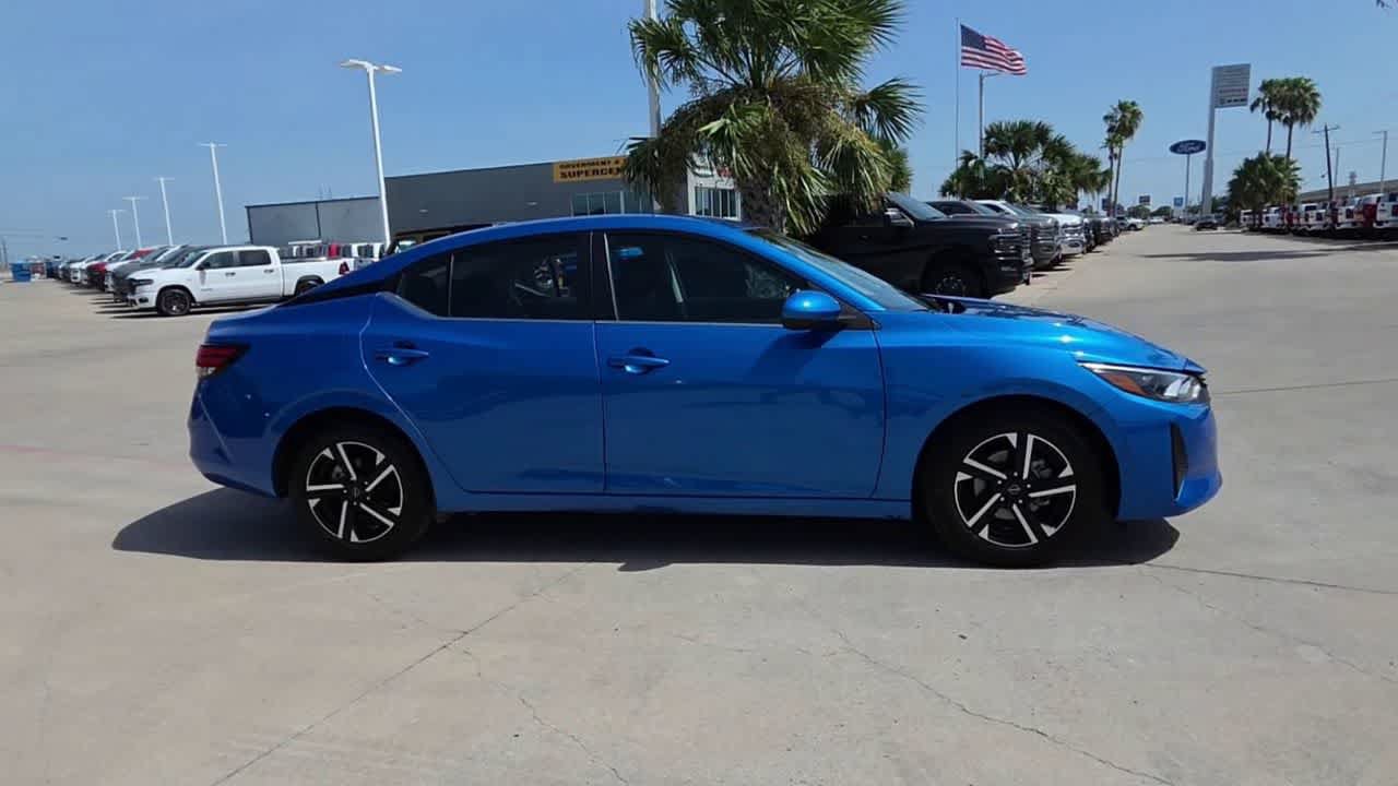 Used 2024 Nissan Sentra SV FWD image 9