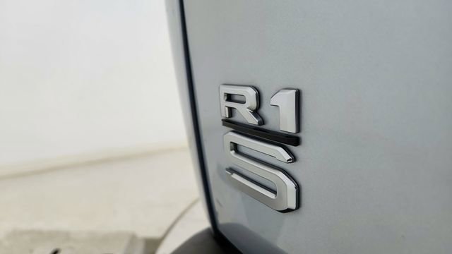 Used 2025 Rivian R1S Adventure image 19