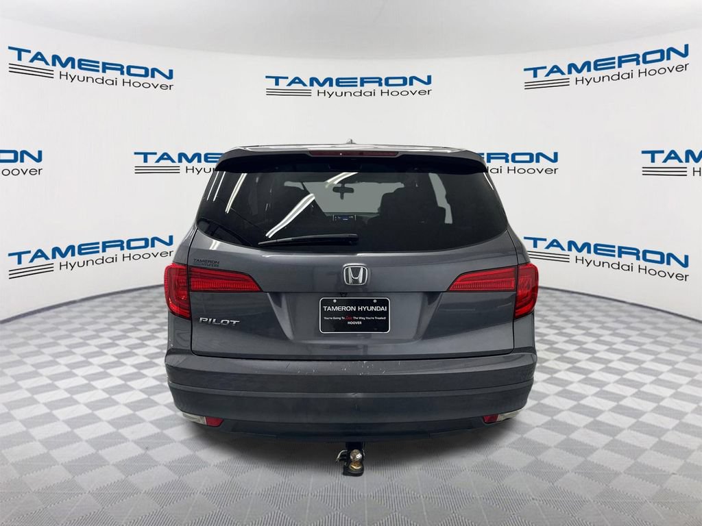 Used 2016 Honda Pilot EX image 2
