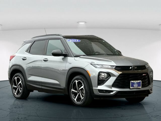 Used 2023 Chevrolet TrailBlazer RS w/ Sun and Liftgate Package FWD image 8