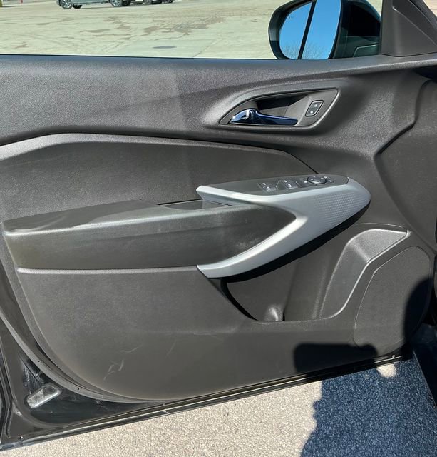 Used 2024 Chevrolet Trax RS w/ Driver Confidence Package image 5