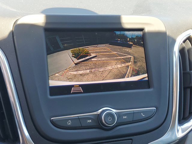 Used 2020 Chevrolet Equinox LS image 24