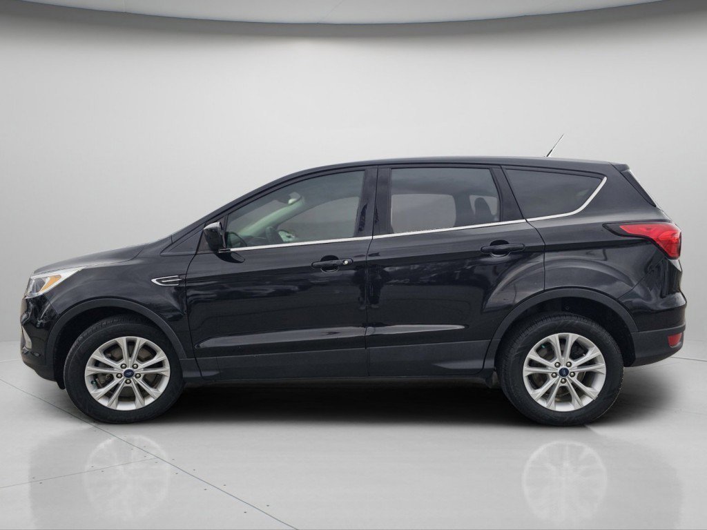 Used 2019 Ford Escape SE image 18