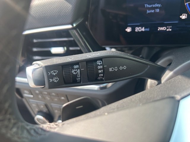 New 2025 Chevrolet Suburban Premier image 18