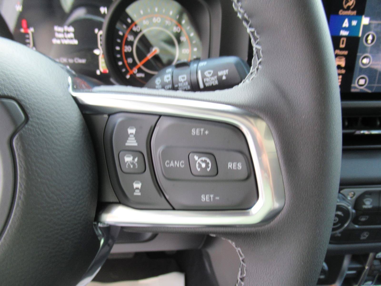 New 2026 Jeep Wrangler Unlimited Sahara AWD/4WD image 25