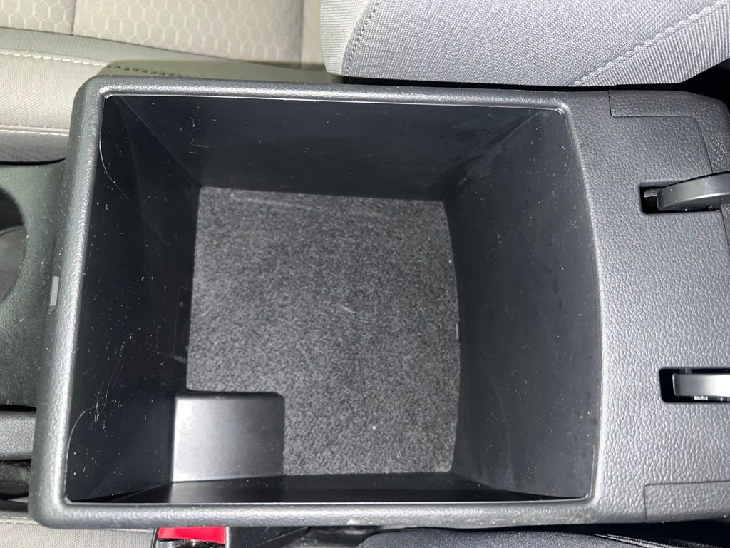 Used 2020 Hyundai Elantra SEL image 30