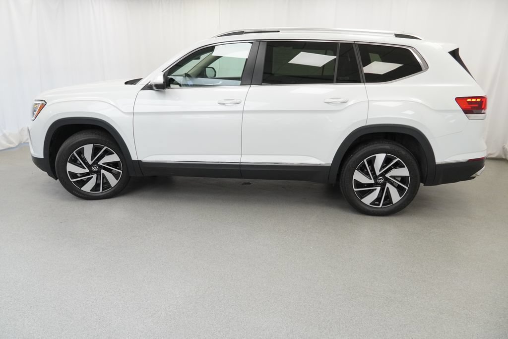 Used 2024 Volkswagen Atlas SEL AWD/4WD image 43