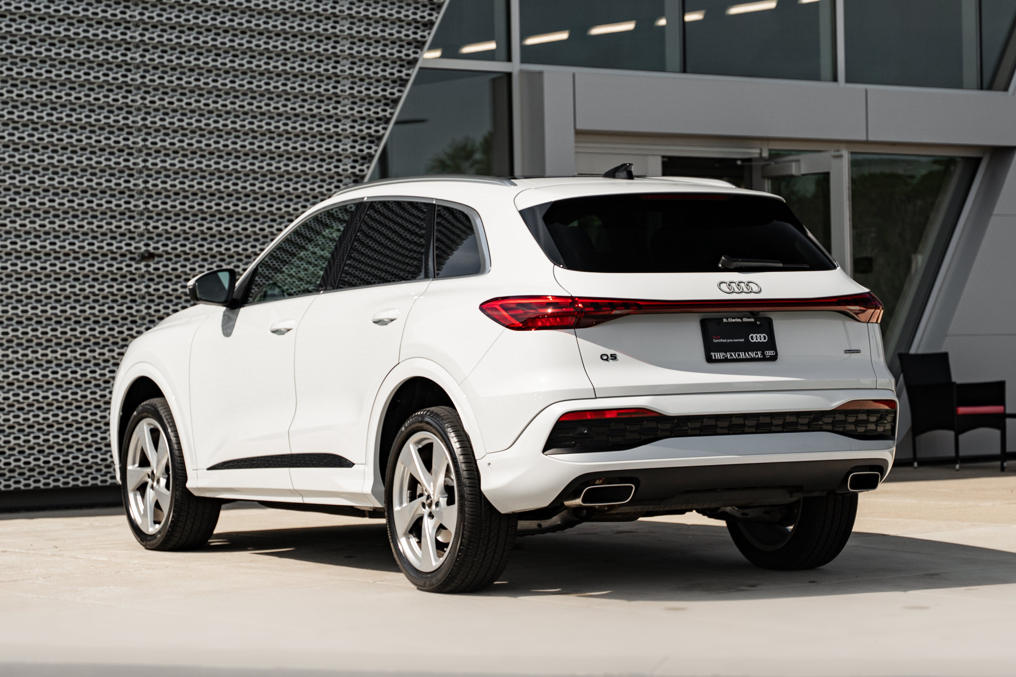 Certified 2025 Audi Q5 Premium w/ Premium Plus AWD/4WD image 5