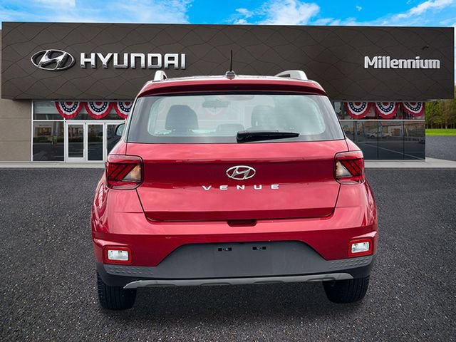 Certified 2023 Hyundai Venue Limited w/ Cargo Package FWD image 7