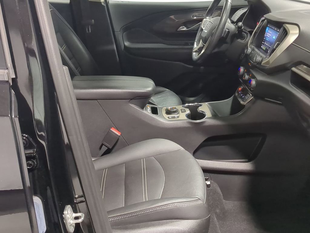 Used 2022 GMC Terrain Denali image 27