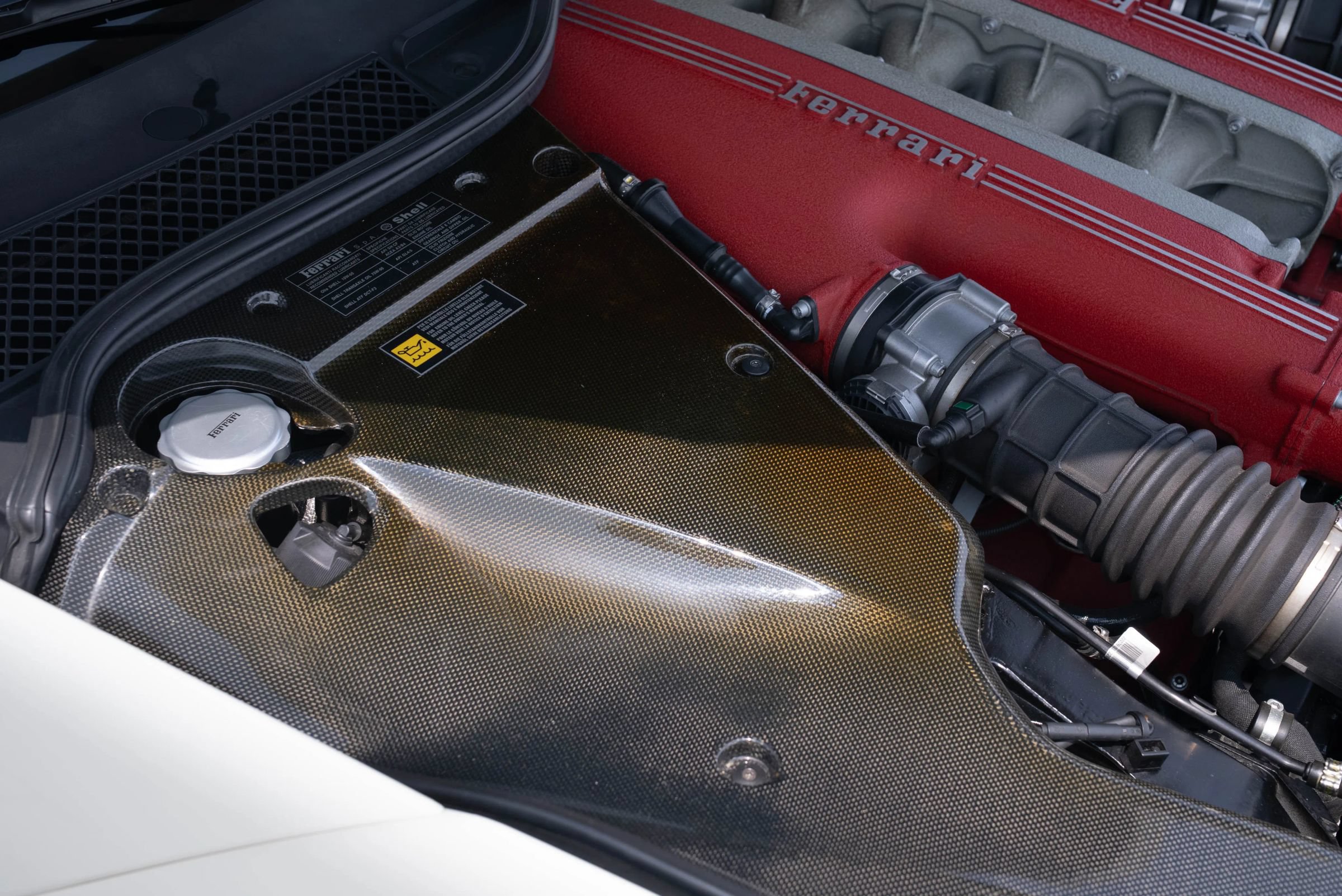 Used 2015 Ferrari F12 Berlinetta RWD image 35