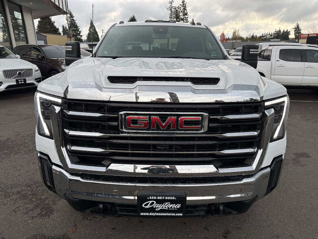 Used 2024 GMC Sierra 2500 SLE w/ SLE Value Package; image 14